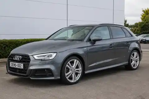 [DEMO] Audi A3 Sportback 2.0 TDI S line S tronic